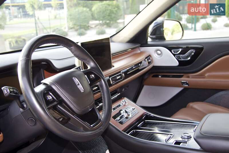 Позашляховик / Кросовер Lincoln Aviator 2022 в Ужгороді
