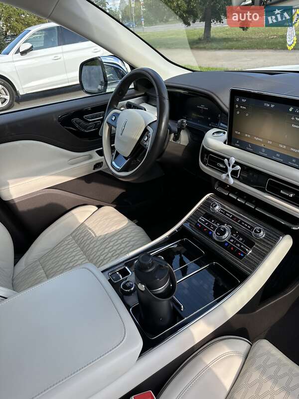 Внедорожник / Кроссовер Lincoln Aviator 2021 в Киеве