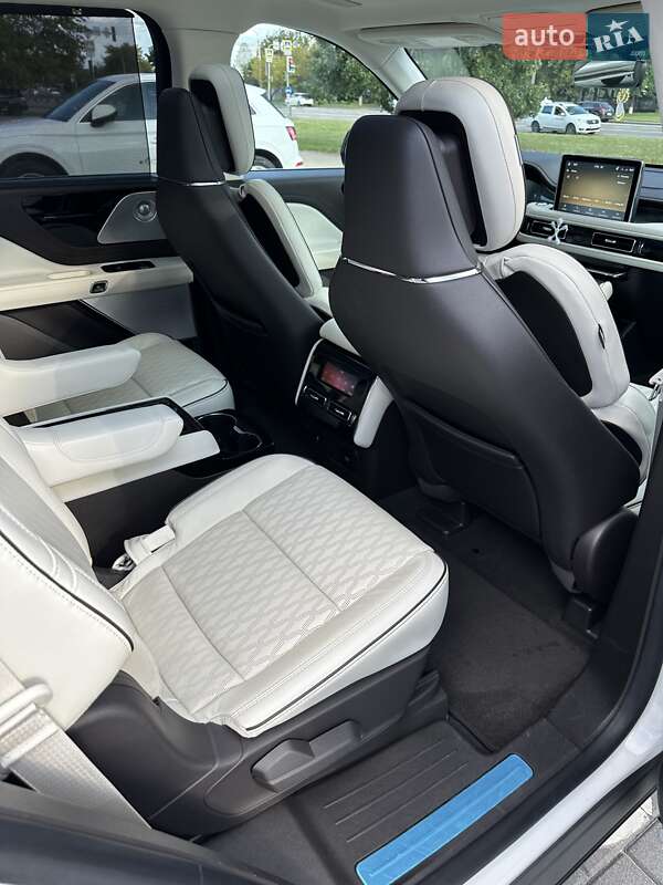 Внедорожник / Кроссовер Lincoln Aviator 2021 в Киеве