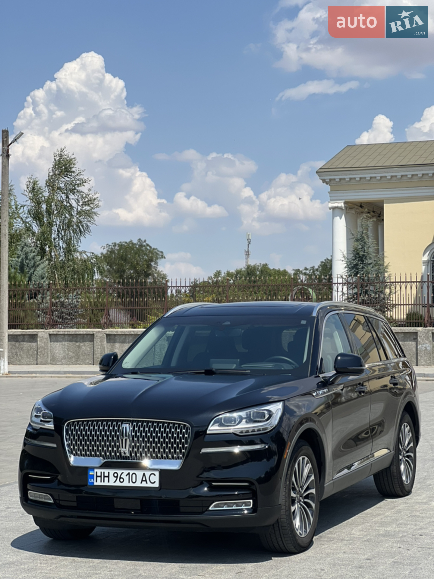 2023 Lincoln Aviator - мініатюра 3