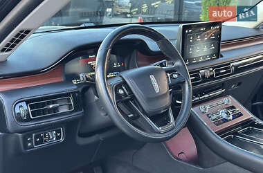 Внедорожник / Кроссовер Lincoln Aviator 2023 в 