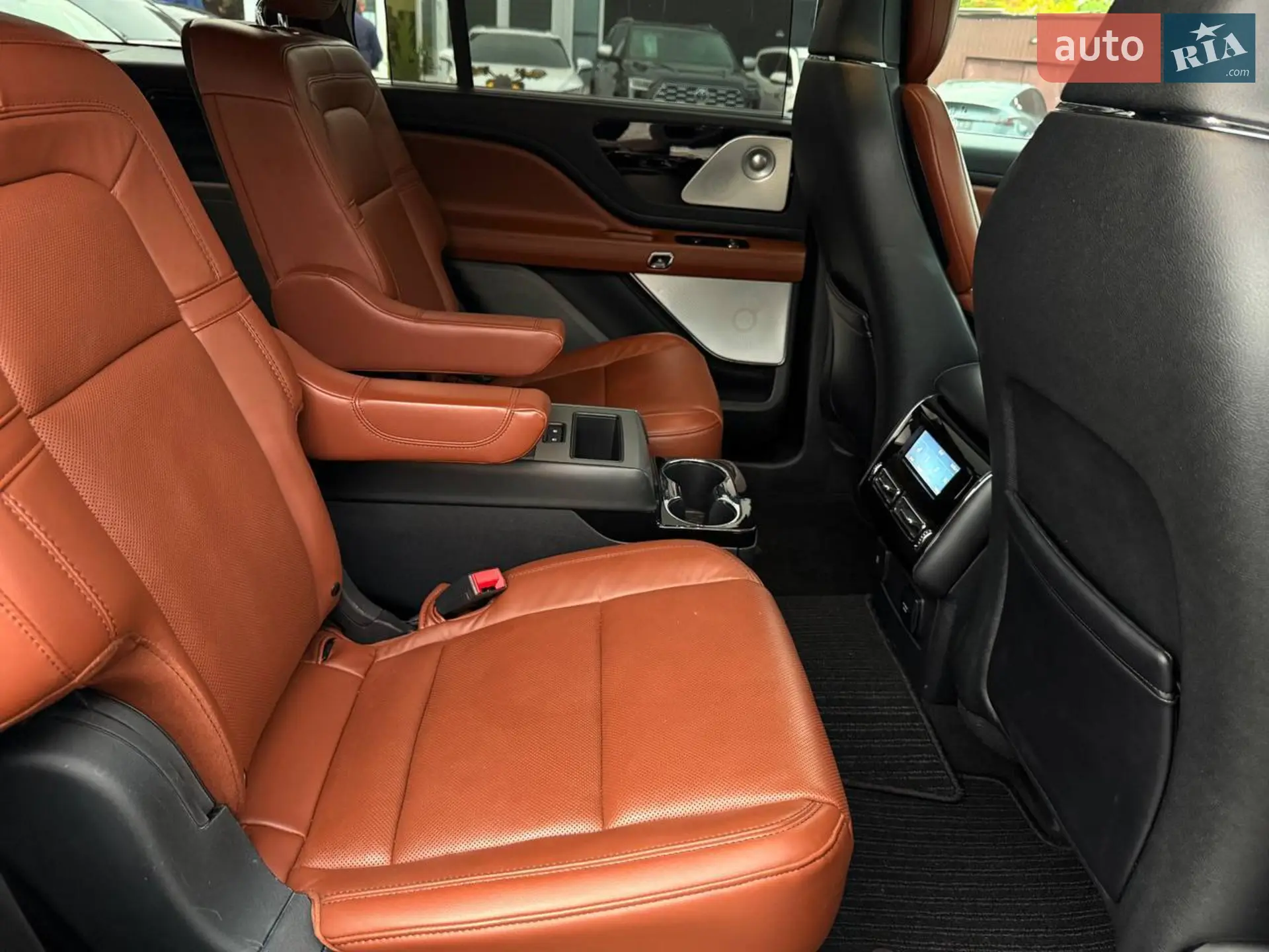 2021 Lincoln Aviator - мініатюра 23