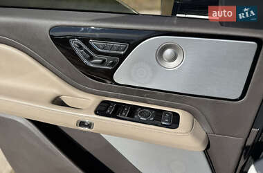 Внедорожник / Кроссовер Lincoln Aviator 2020 в 
