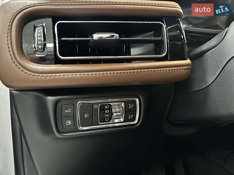 Внедорожник / Кроссовер Lincoln Aviator 2021 в Киеве