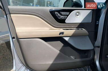 Внедорожник / Кроссовер Lincoln Aviator 2019 в 