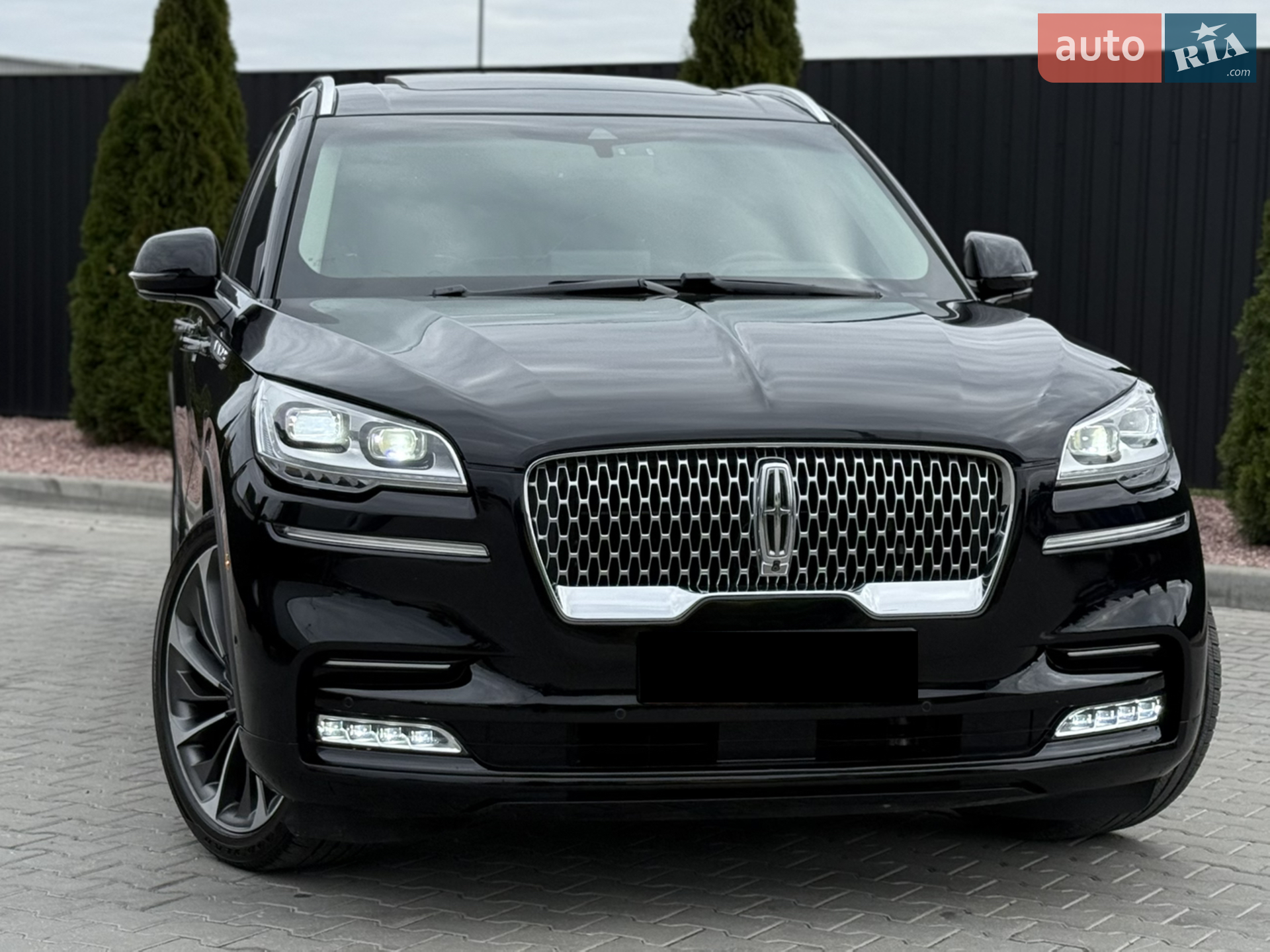 2020 Lincoln Aviator - мініатюра 2