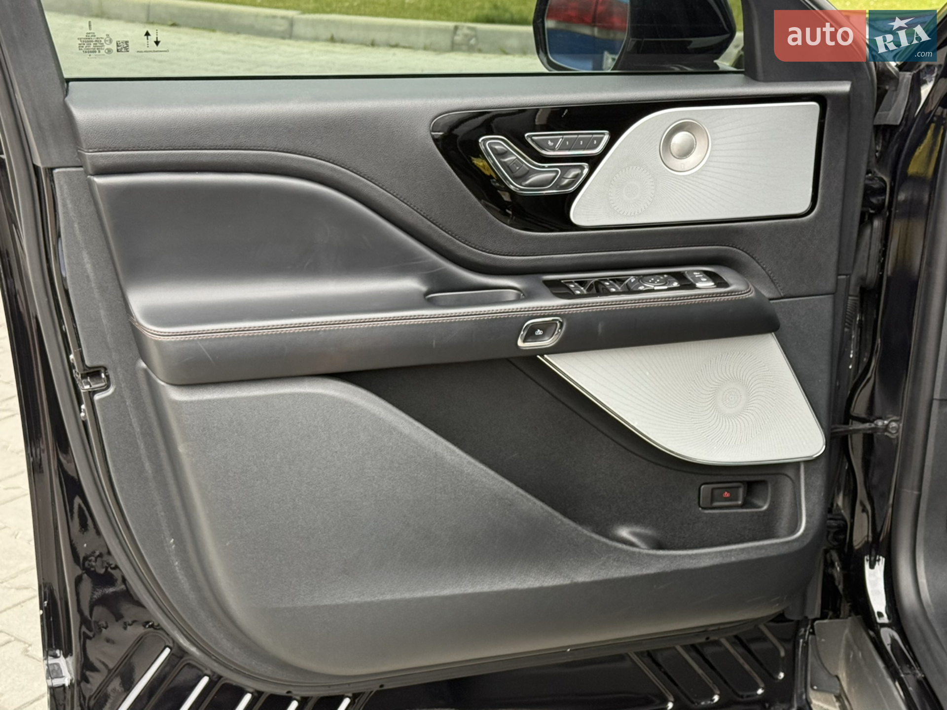 2020 Lincoln Aviator - мініатюра 42