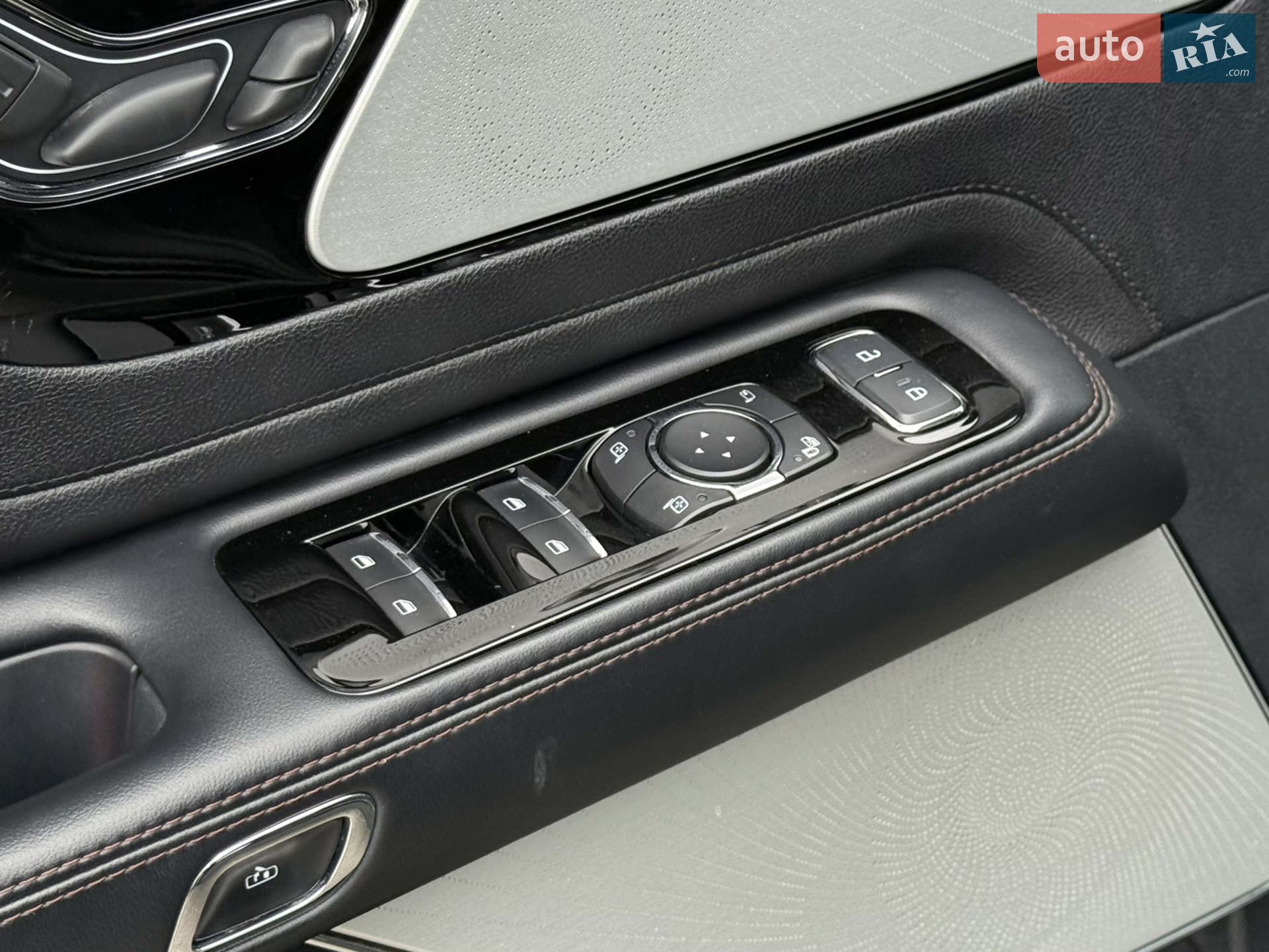 2020 Lincoln Aviator - мініатюра 44