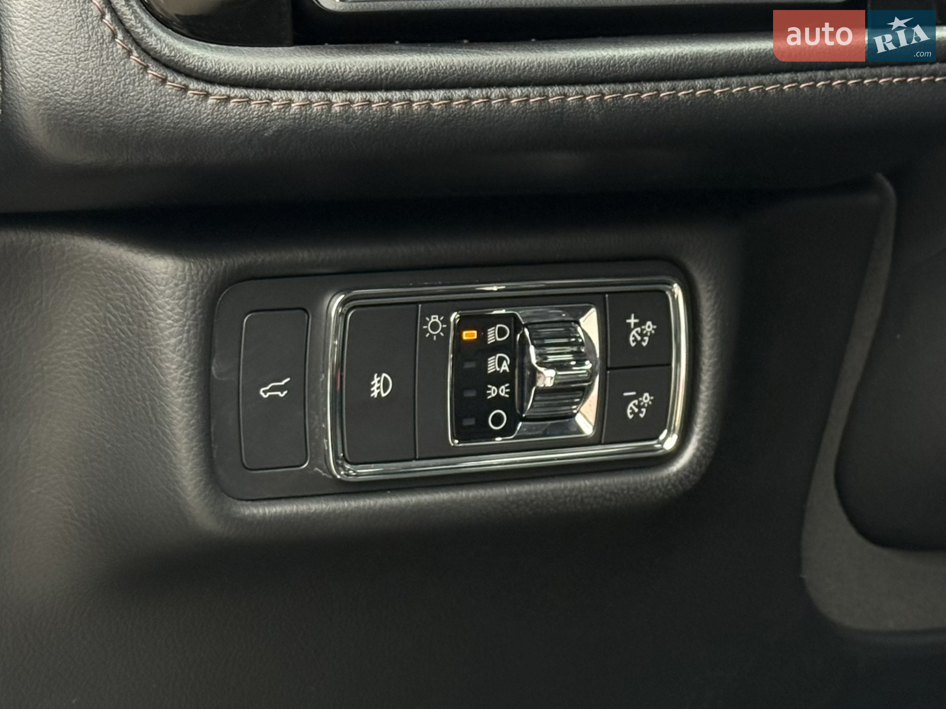 2020 Lincoln Aviator - мініатюра 53