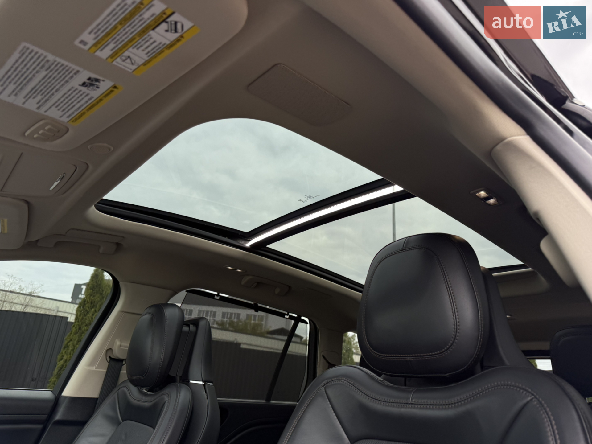 2020 Lincoln Aviator - мініатюра 62
