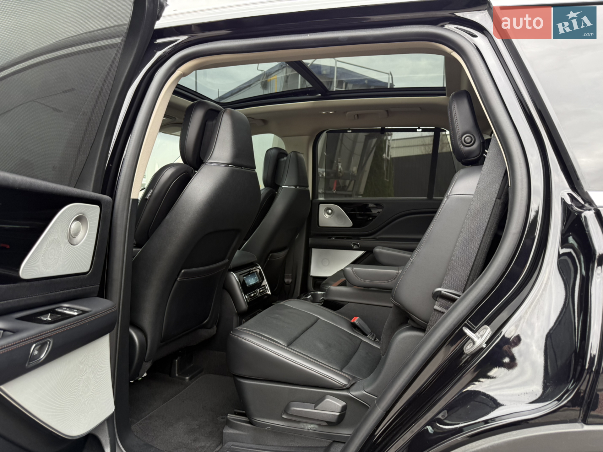 2020 Lincoln Aviator - мініатюра 63