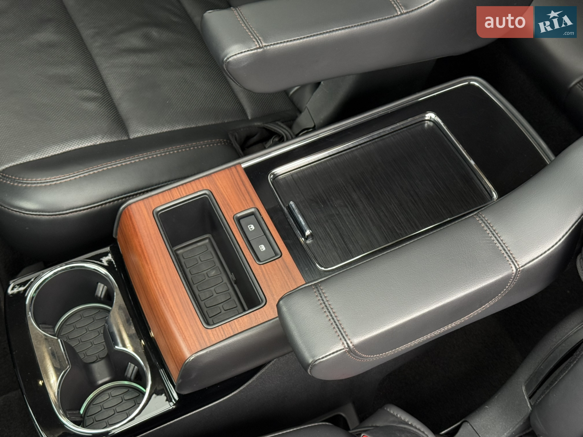 2020 Lincoln Aviator - мініатюра 70