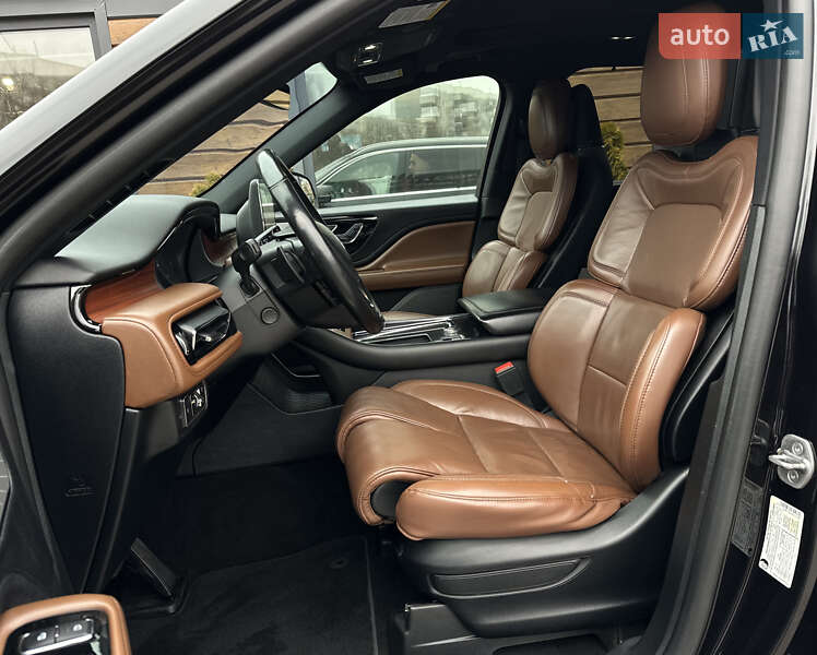 Позашляховик / Кросовер Lincoln Aviator 2019 в Шептицькому