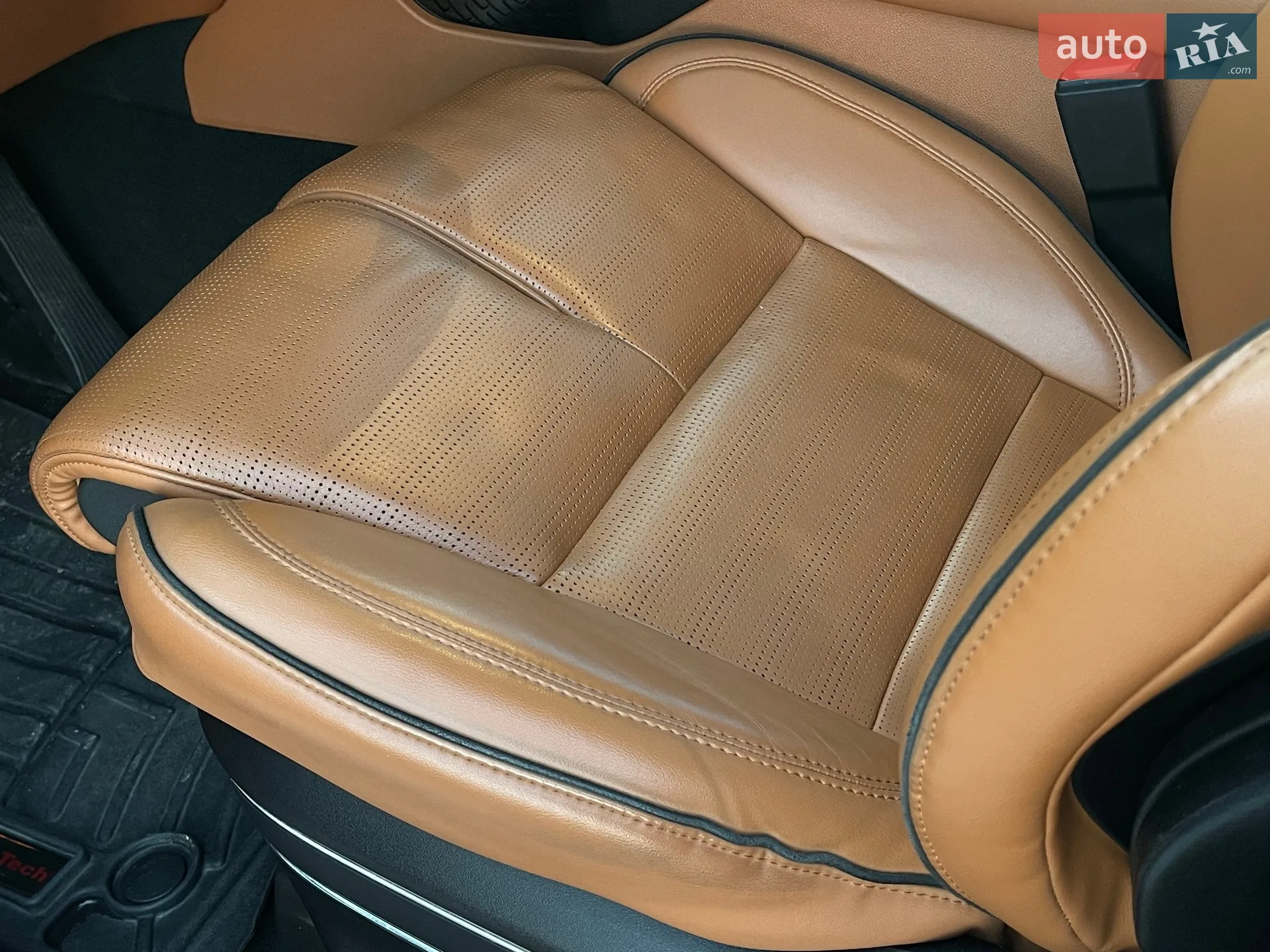 2020 Lincoln Aviator - мініатюра 18