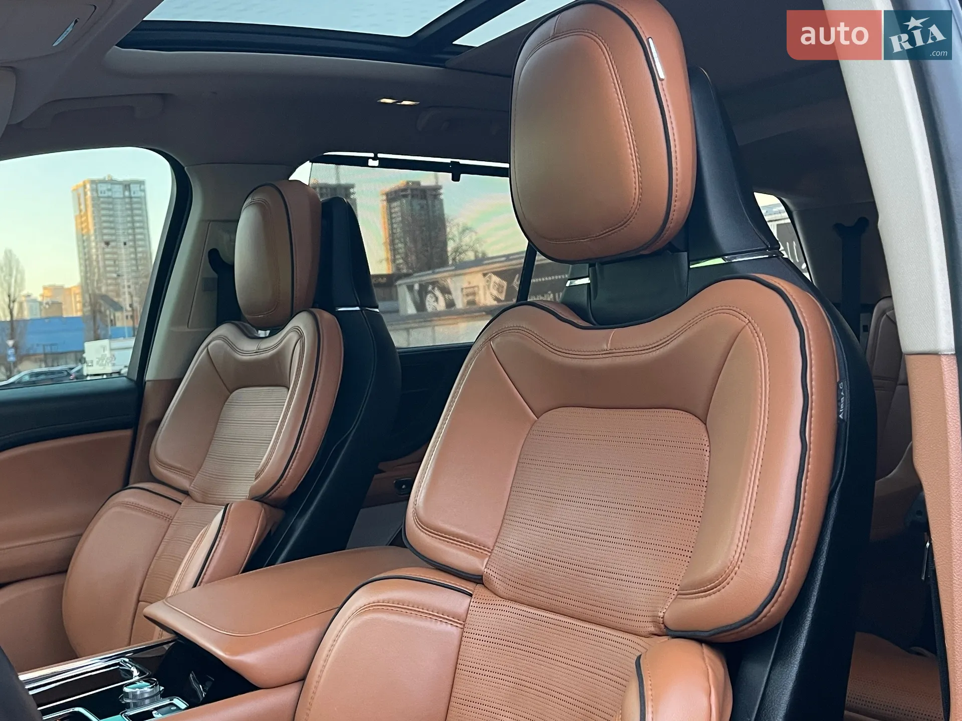 2020 Lincoln Aviator - мініатюра 19