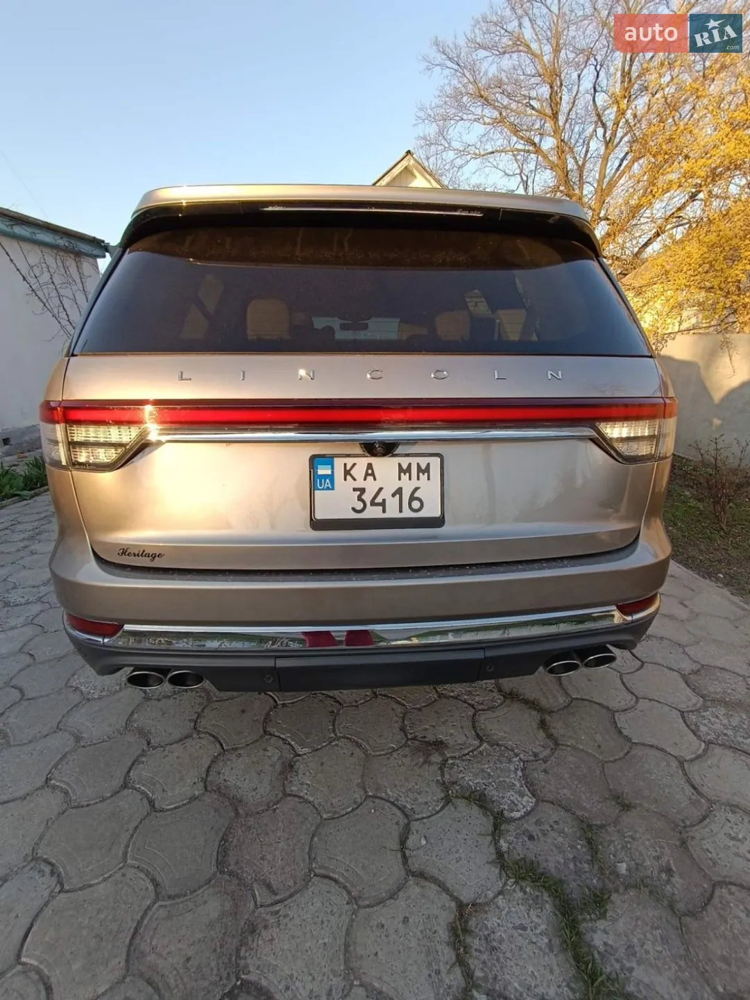 2019 Lincoln Aviator - мініатюра 4