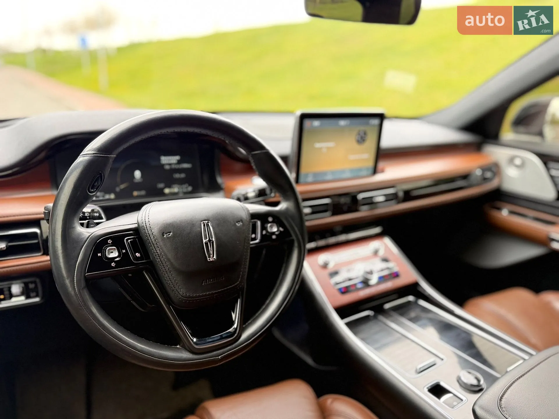 2022 Lincoln Aviator - мініатюра 14