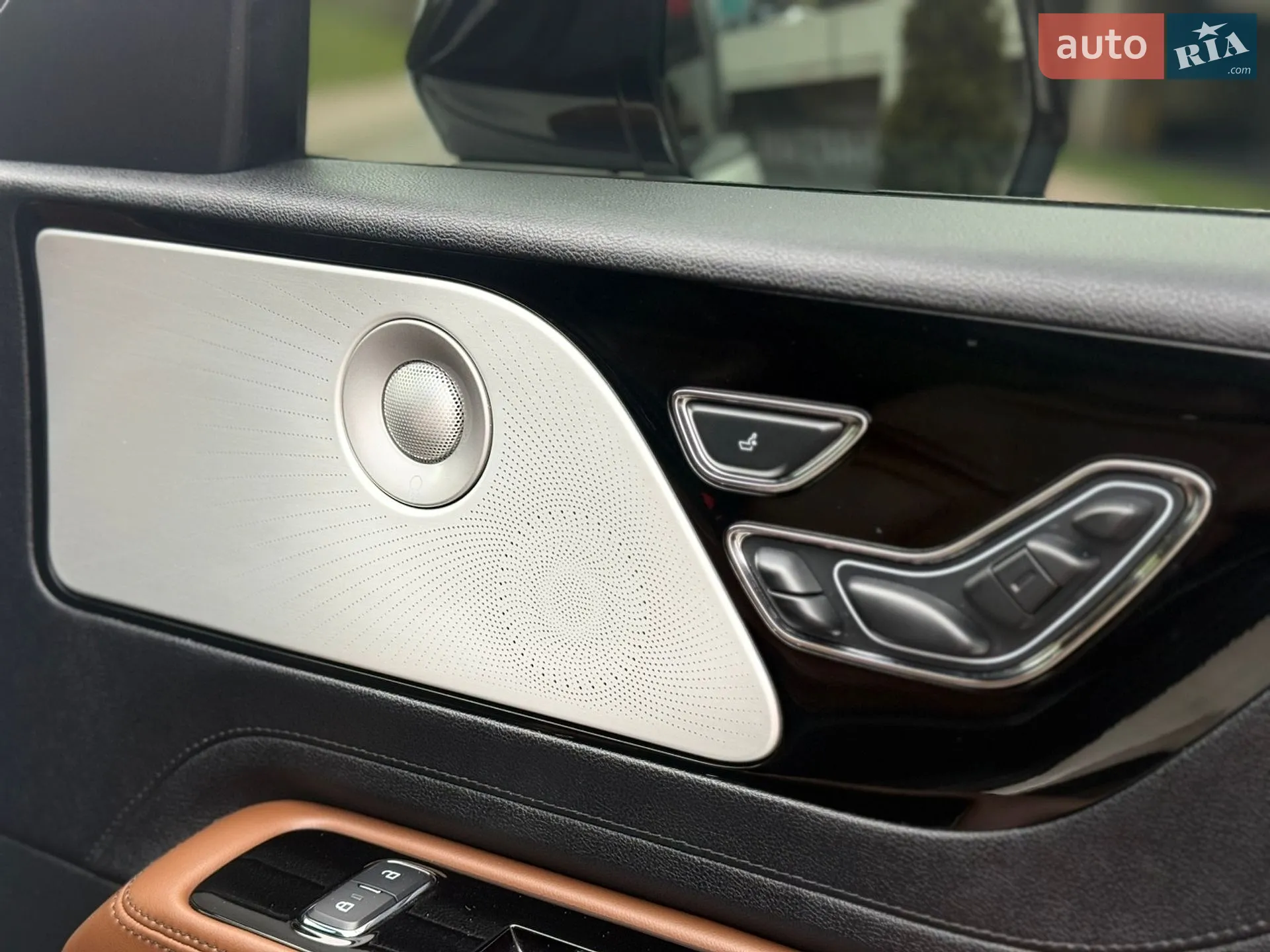 2022 Lincoln Aviator - мініатюра 50