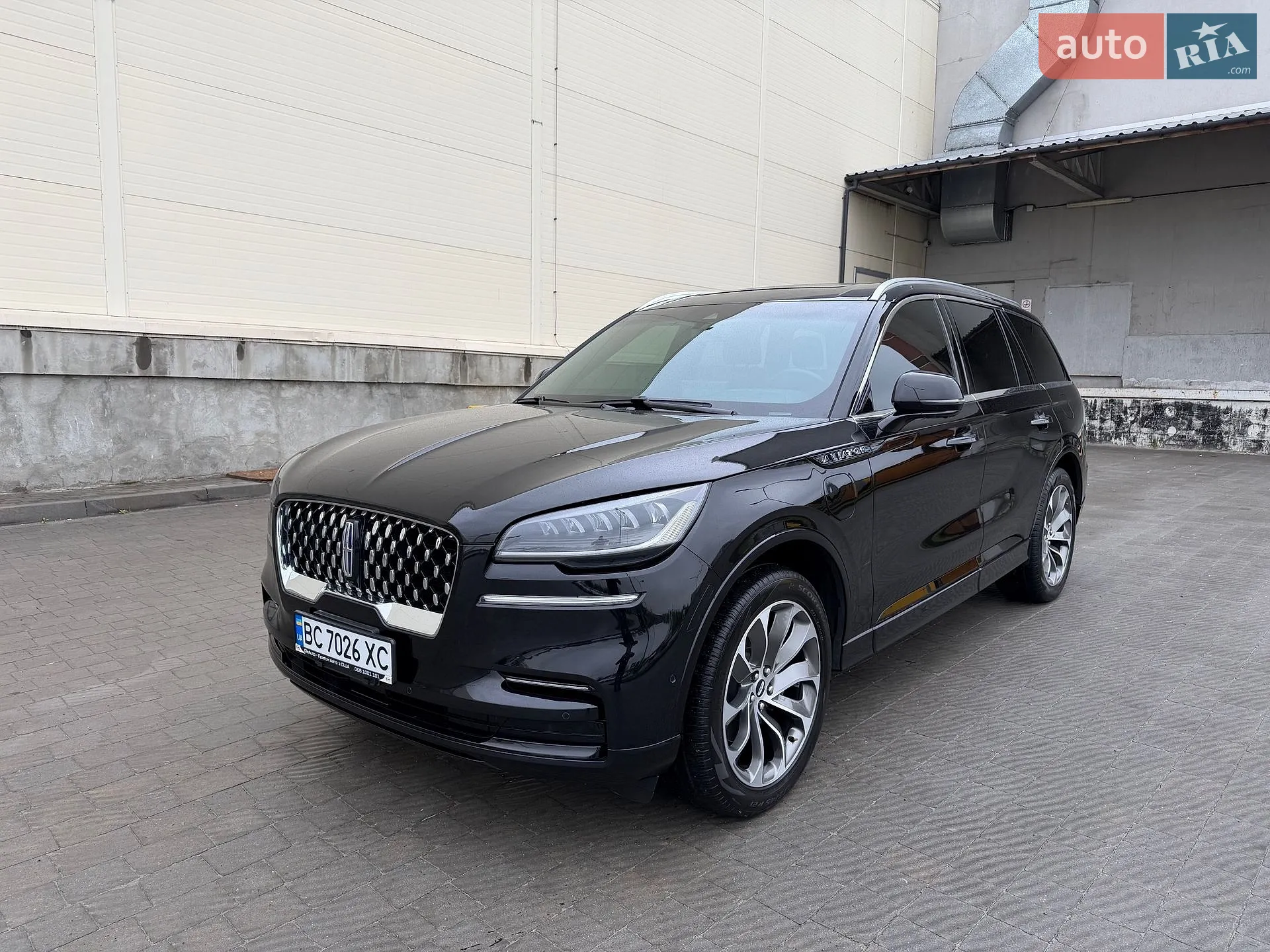 2023 Lincoln Aviator - мініатюра 3
