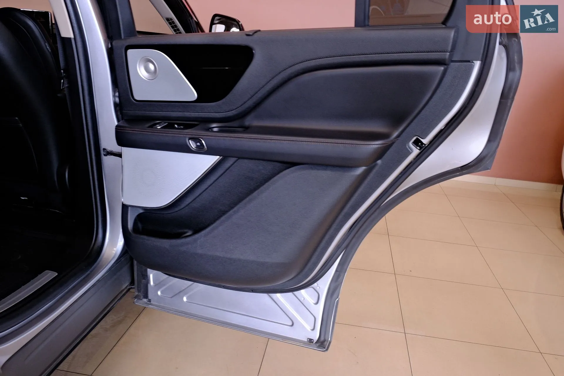 2021 Lincoln Aviator - мініатюра 35
