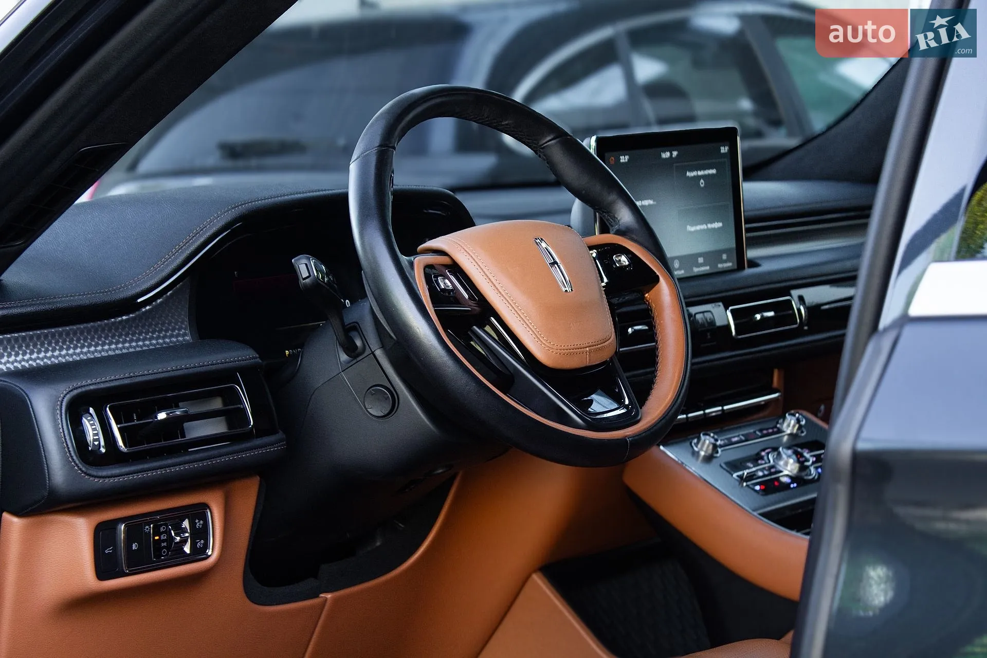 2020 Lincoln Aviator - мініатюра 9
