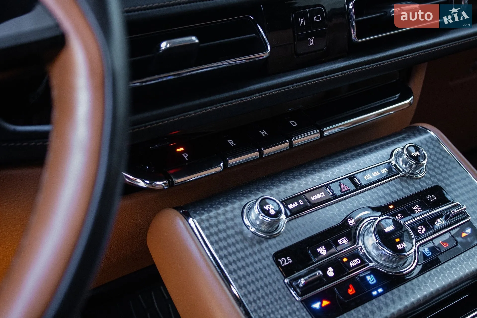 2020 Lincoln Aviator - мініатюра 21