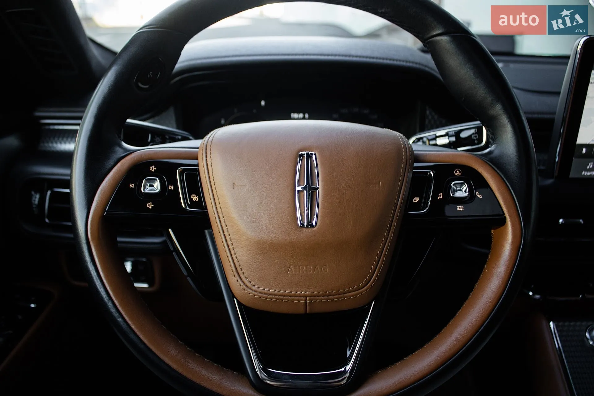 2020 Lincoln Aviator - мініатюра 16