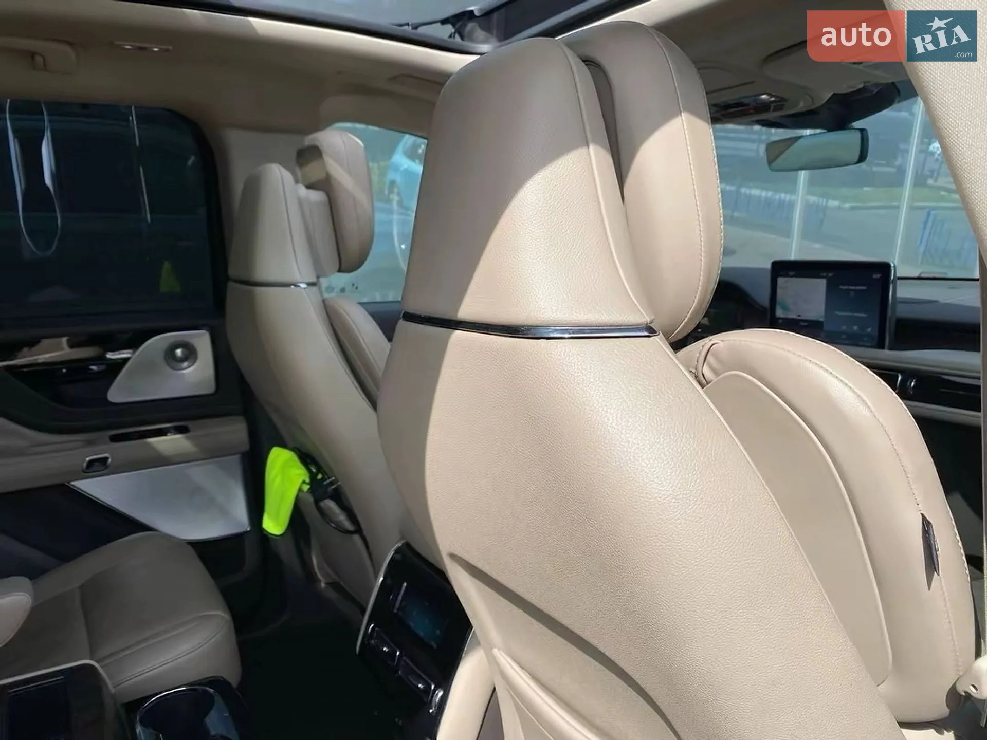 2019 Lincoln Aviator - мініатюра 23