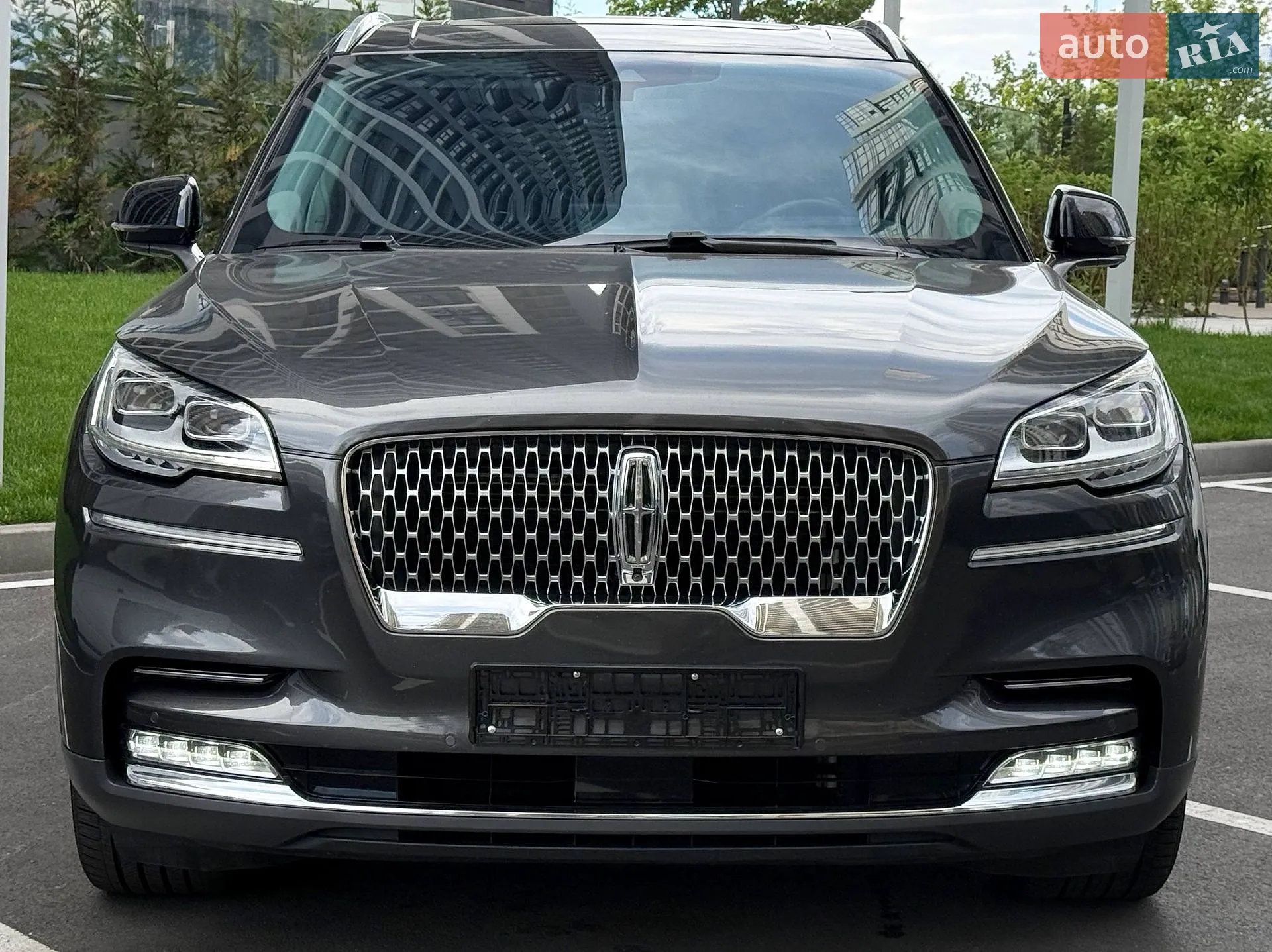 2019 Lincoln Aviator - мініатюра 9