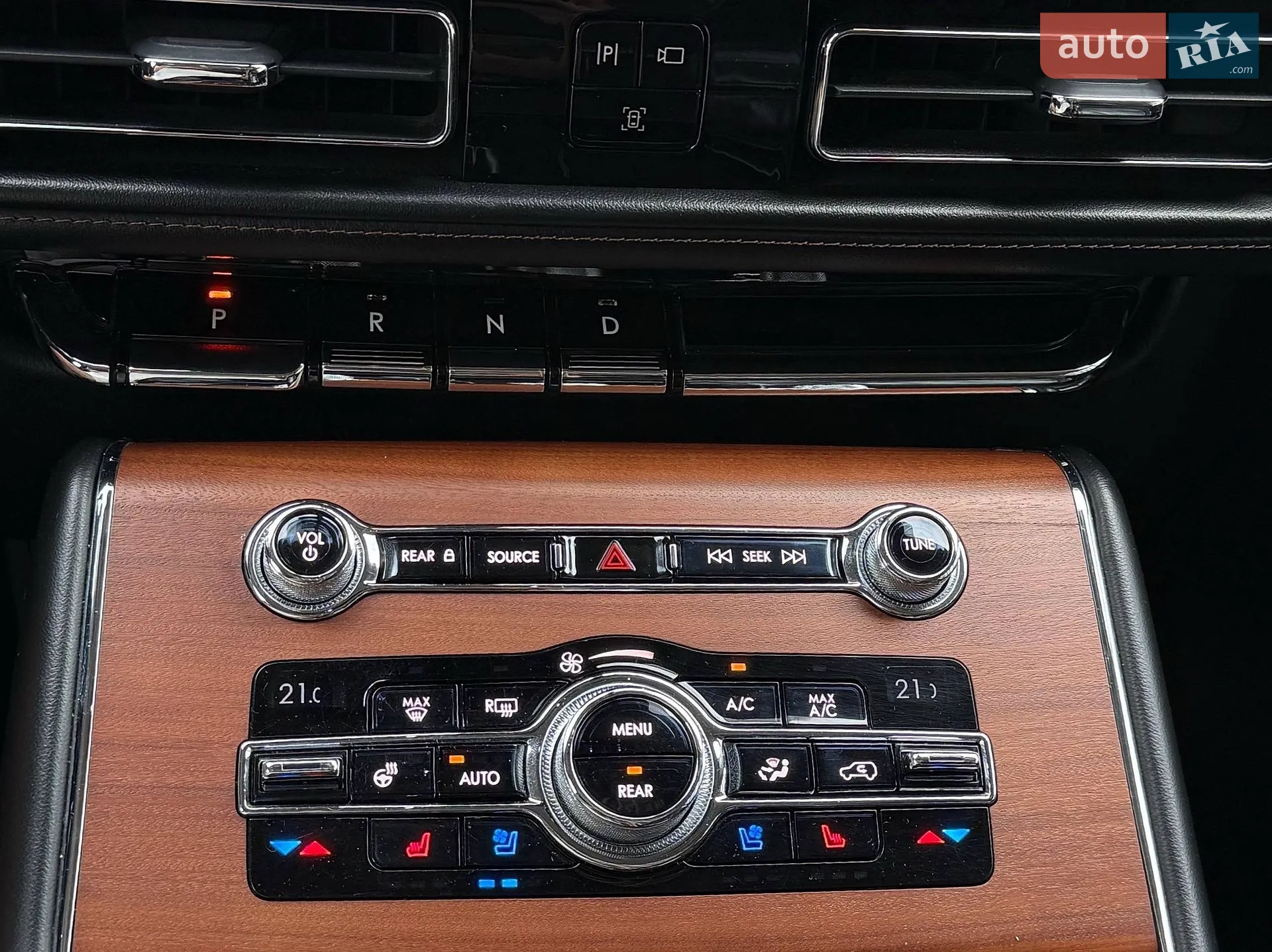 2019 Lincoln Aviator - мініатюра 29