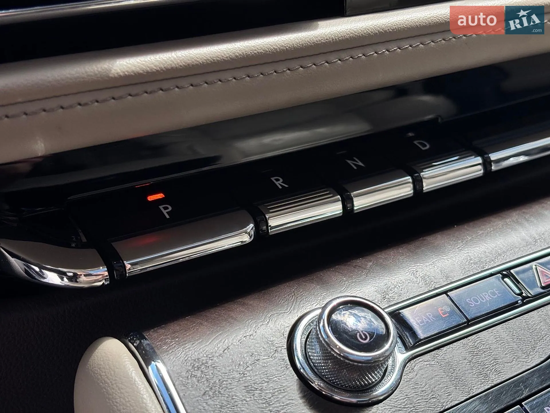 2019 Lincoln Aviator - мініатюра 39