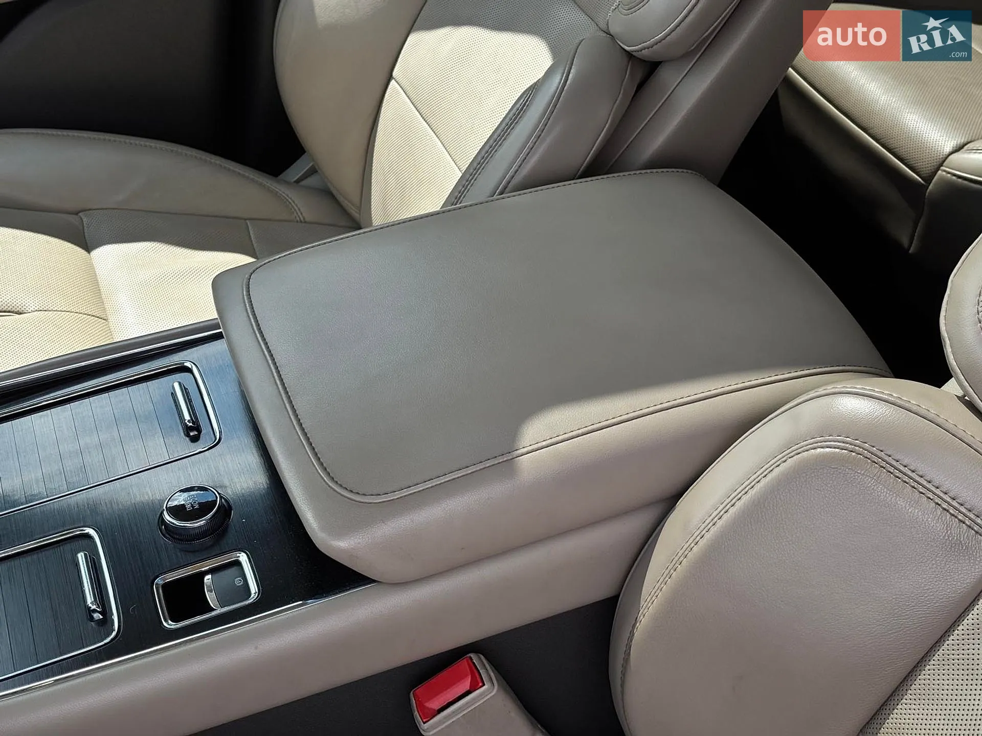 2019 Lincoln Aviator - мініатюра 44