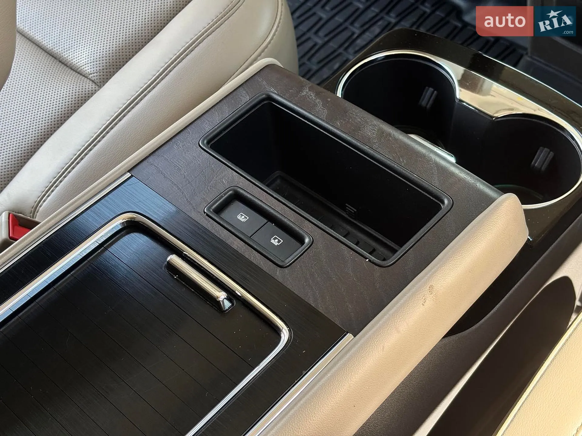 2019 Lincoln Aviator - мініатюра 52