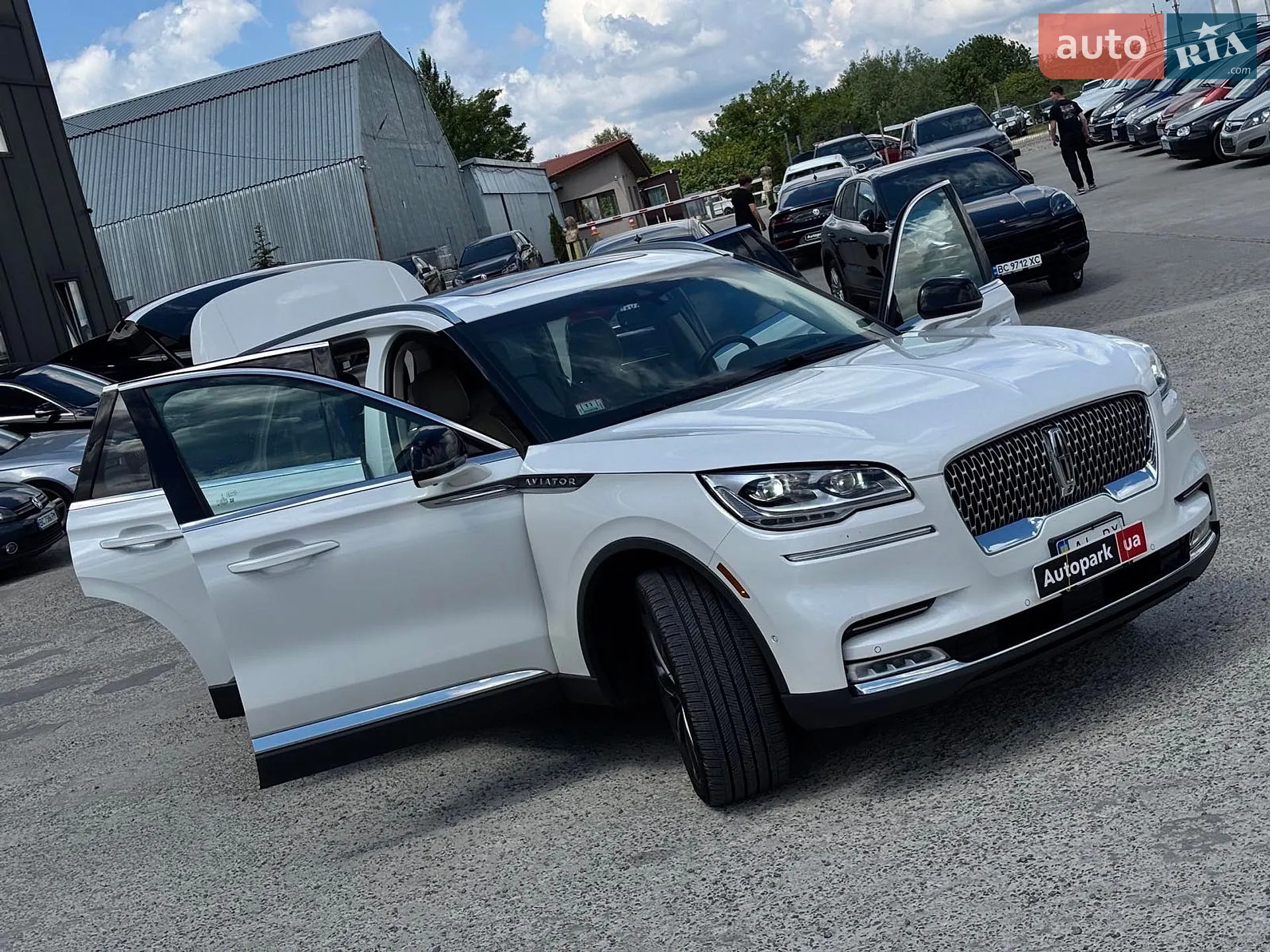 2019 Lincoln Aviator - мініатюра 58