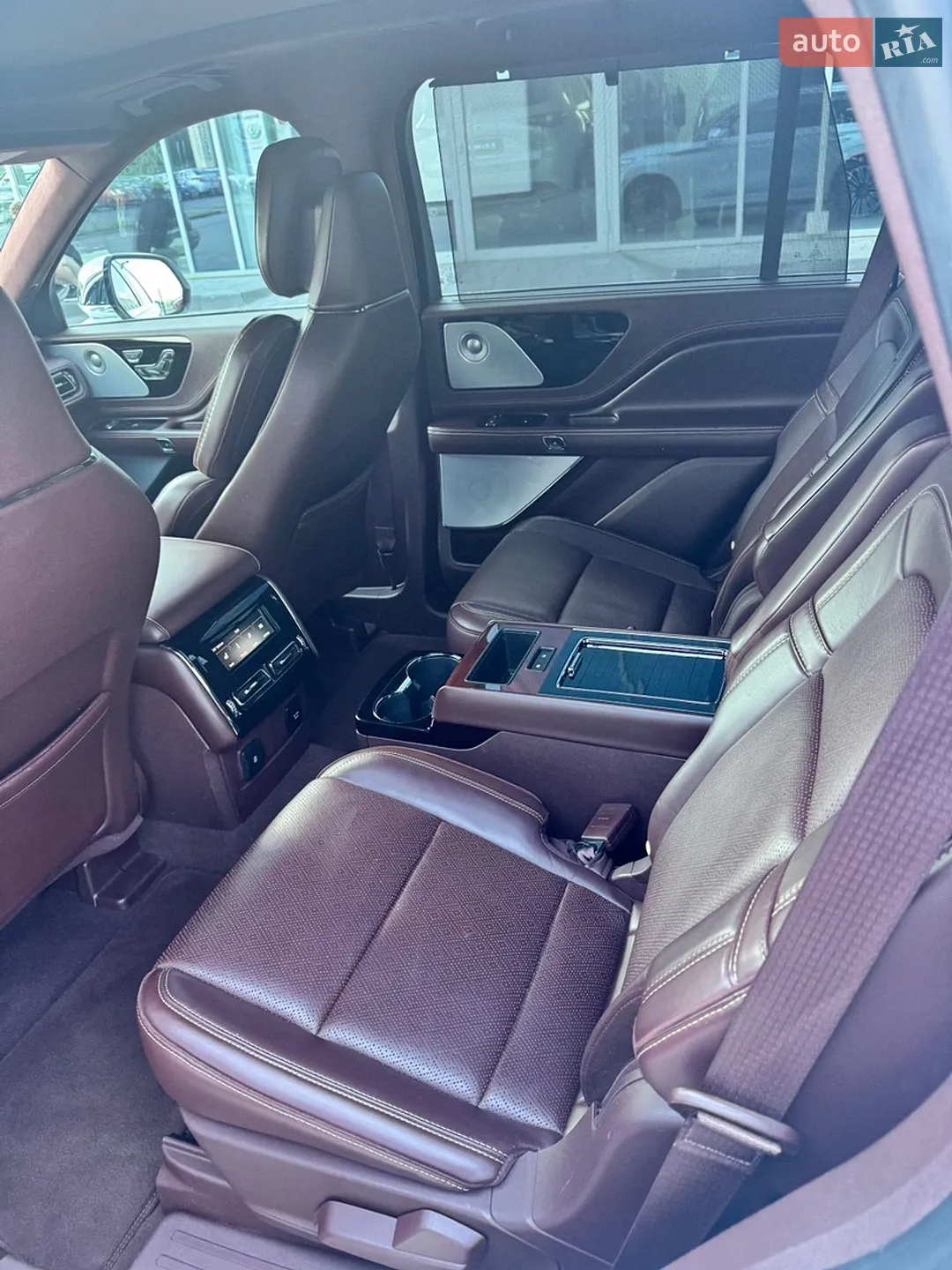 2020 Lincoln Aviator - мініатюра 10