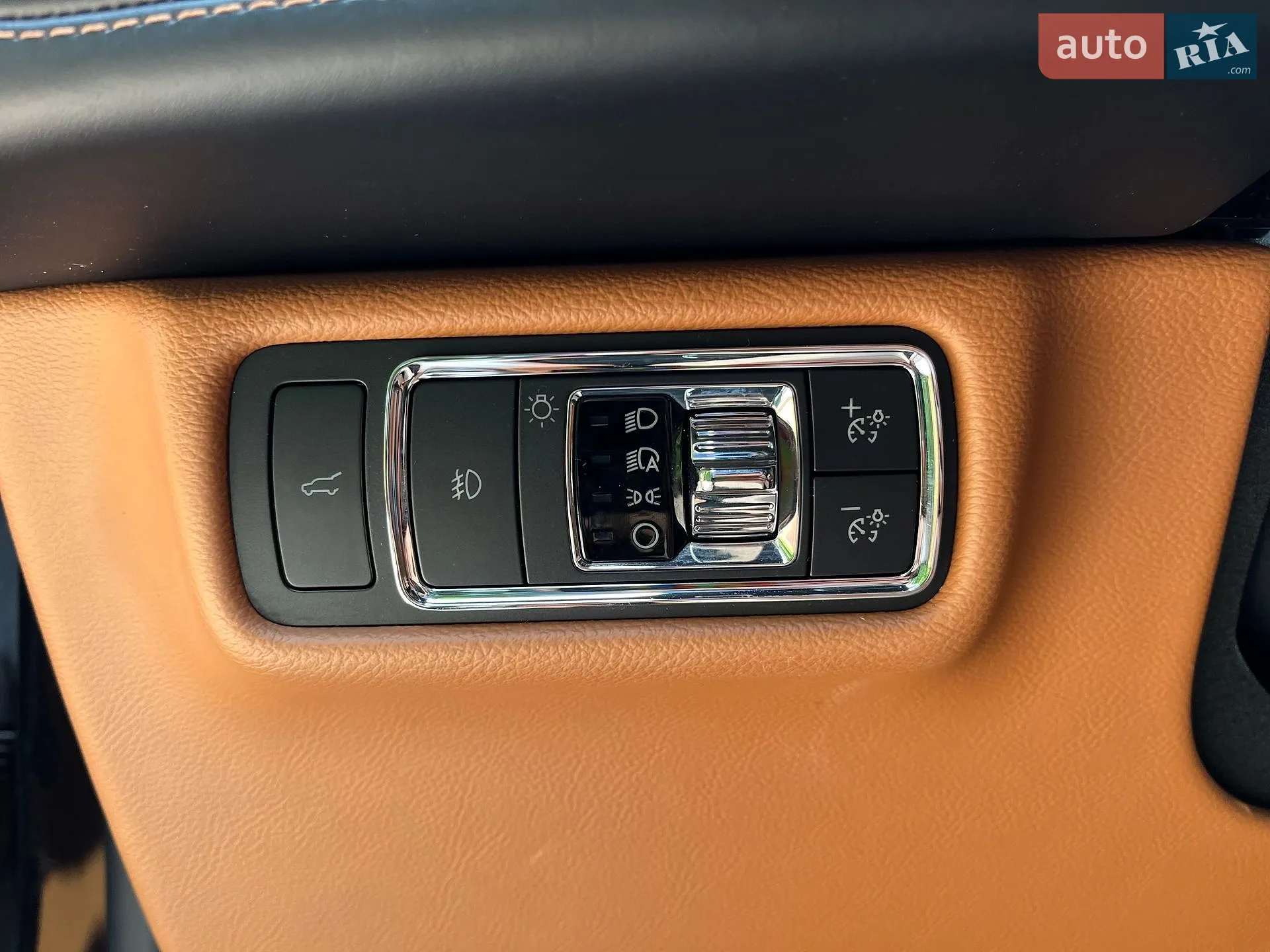2022 Lincoln Aviator - мініатюра 16