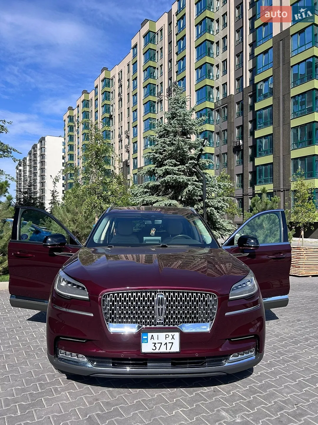 2019 Lincoln Aviator - мініатюра 12