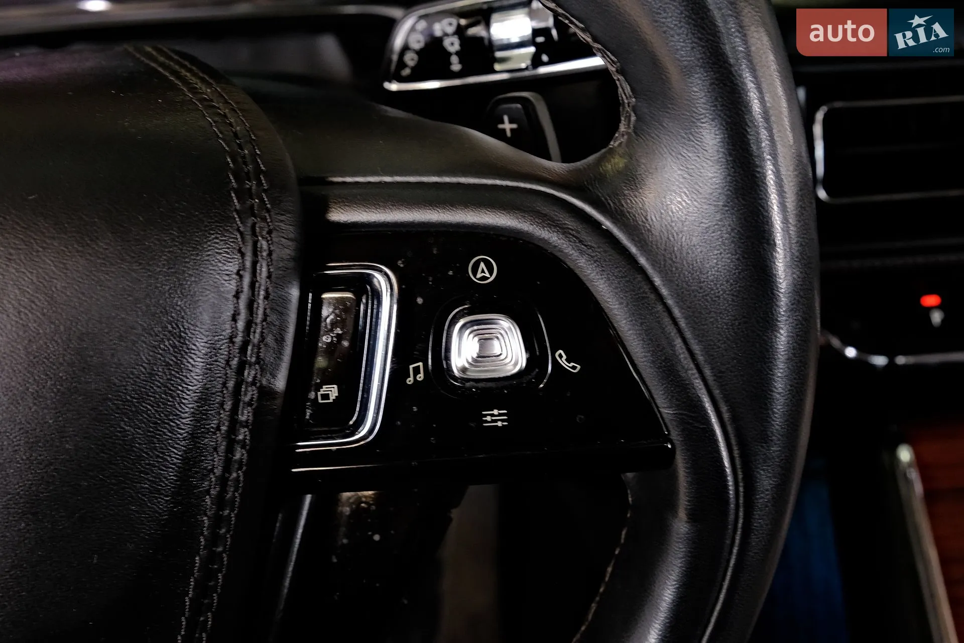 2021 Lincoln Aviator - мініатюра 38