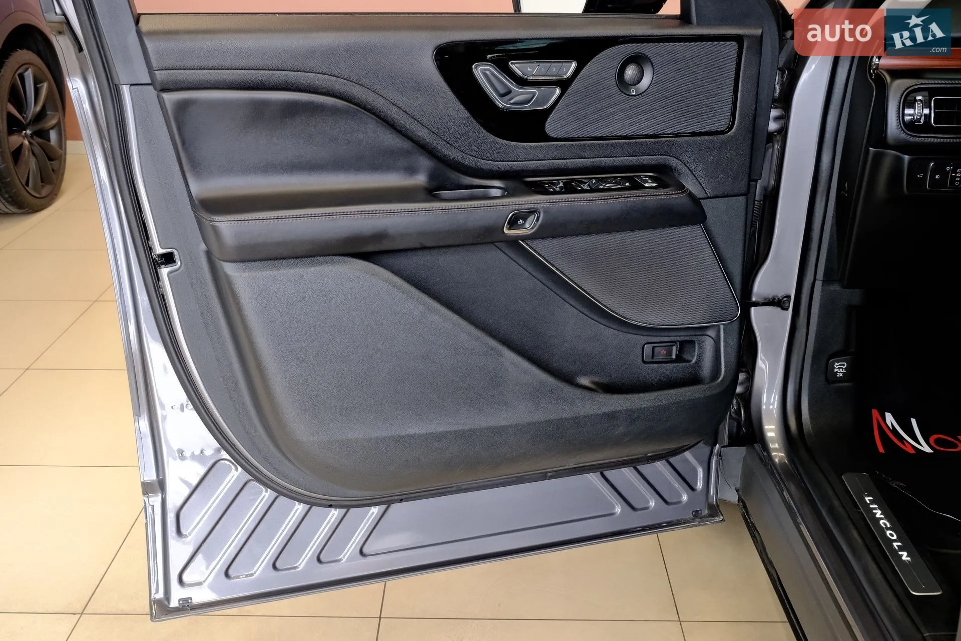 2021 Lincoln Aviator - мініатюра 53