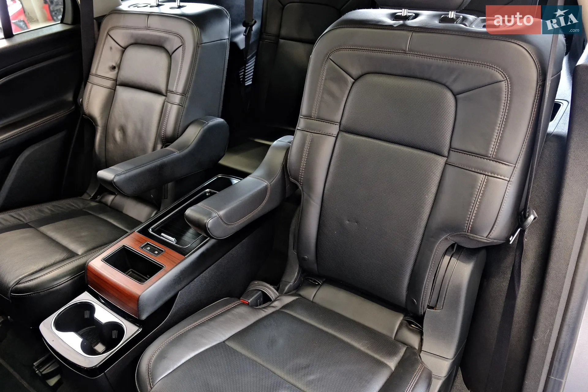 2021 Lincoln Aviator - мініатюра 57