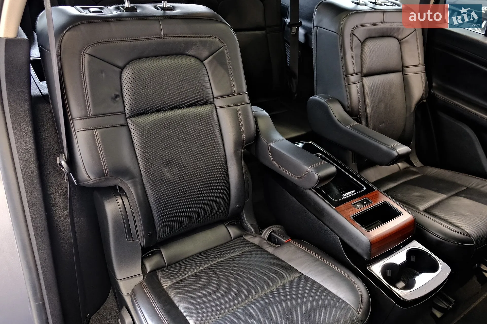 2021 Lincoln Aviator - мініатюра 62