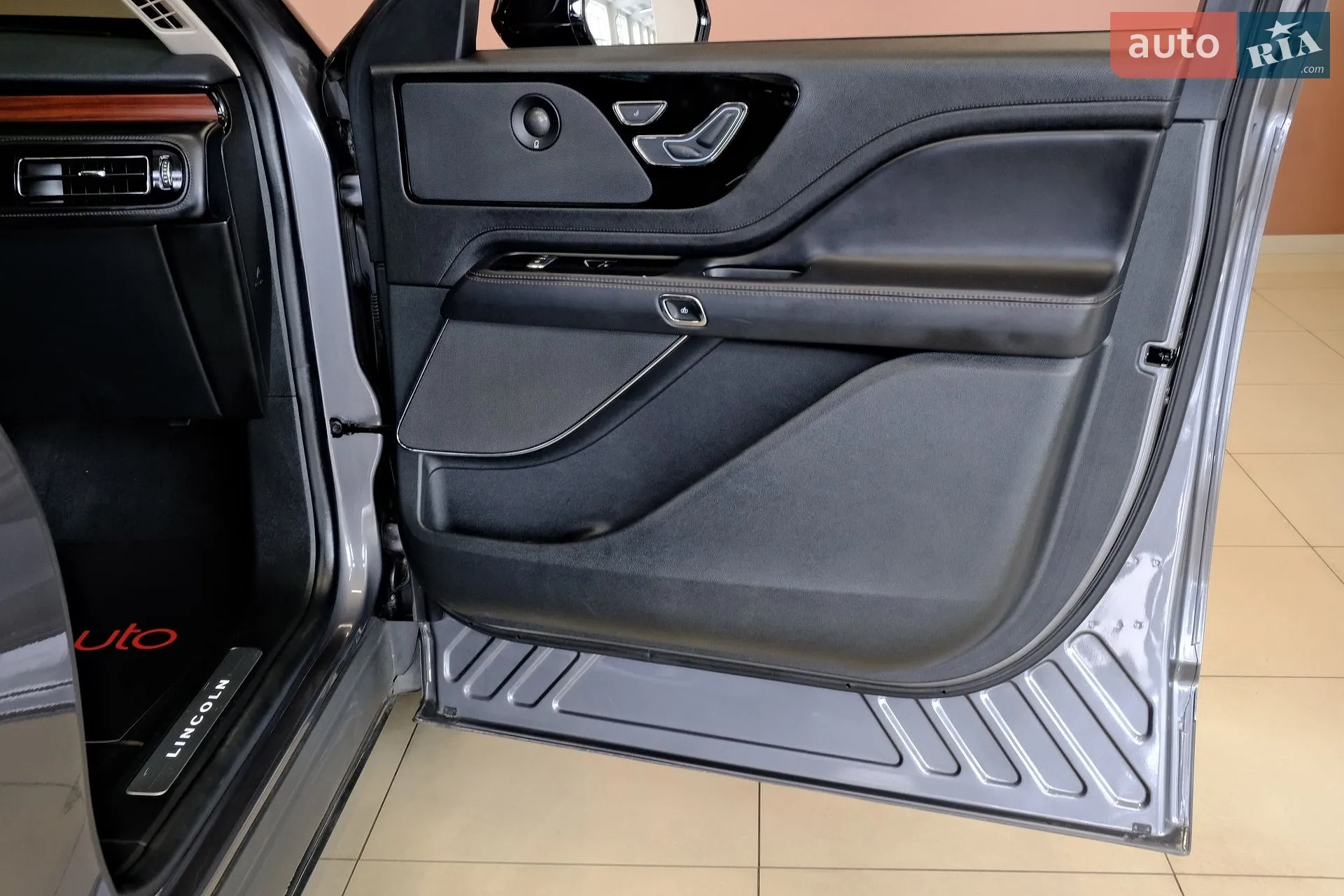 2021 Lincoln Aviator - мініатюра 65
