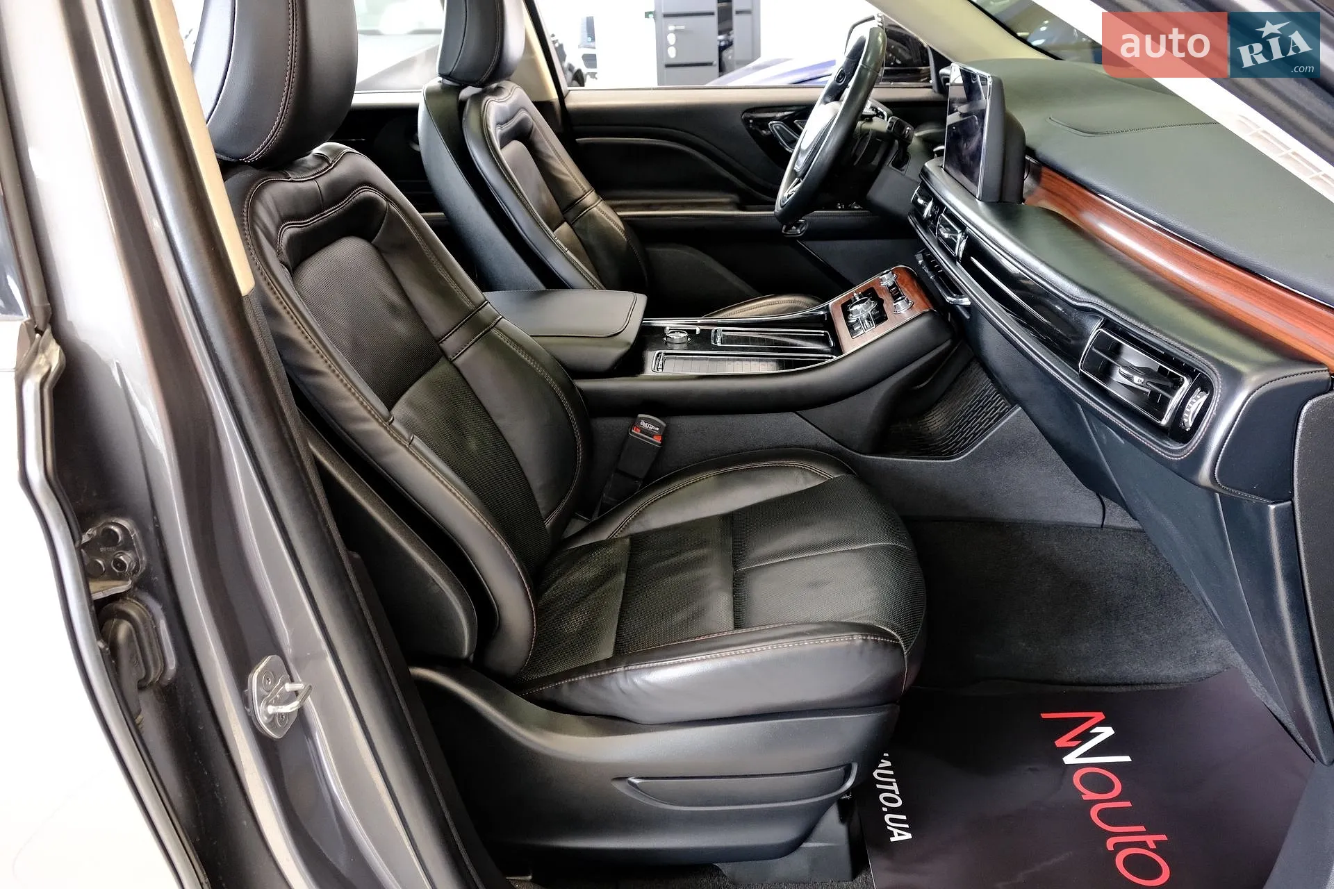 2021 Lincoln Aviator - мініатюра 66