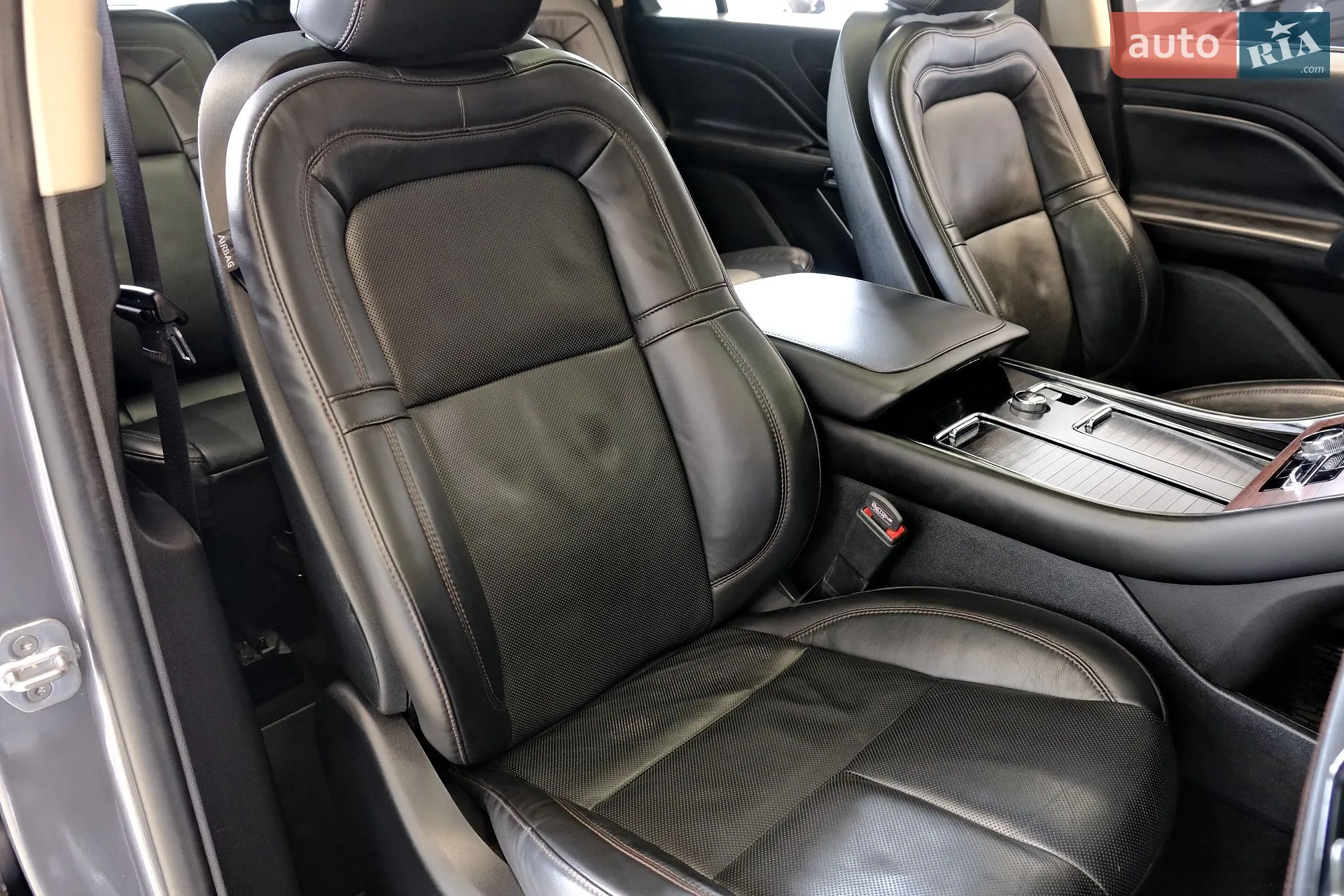2021 Lincoln Aviator - мініатюра 68
