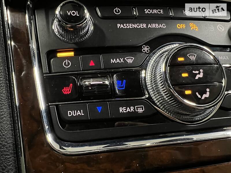 Седан Lincoln Continental 2018 в Києві