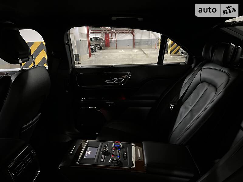 Седан Lincoln Continental 2018 в Києві