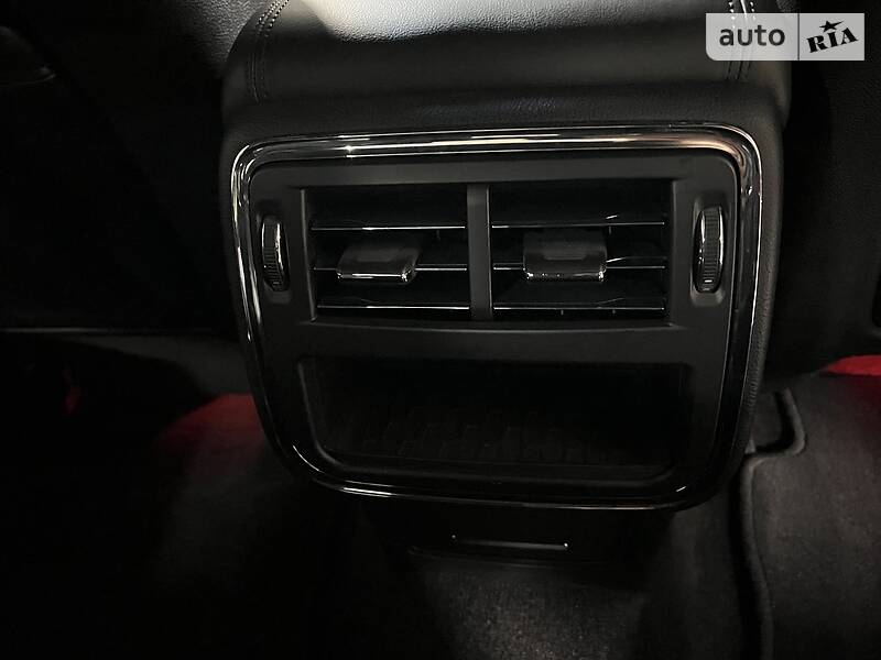 Седан Lincoln Continental 2018 в Києві