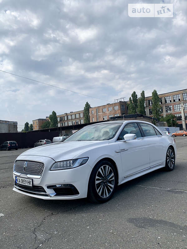 Седан Lincoln Continental 2018 в Києві