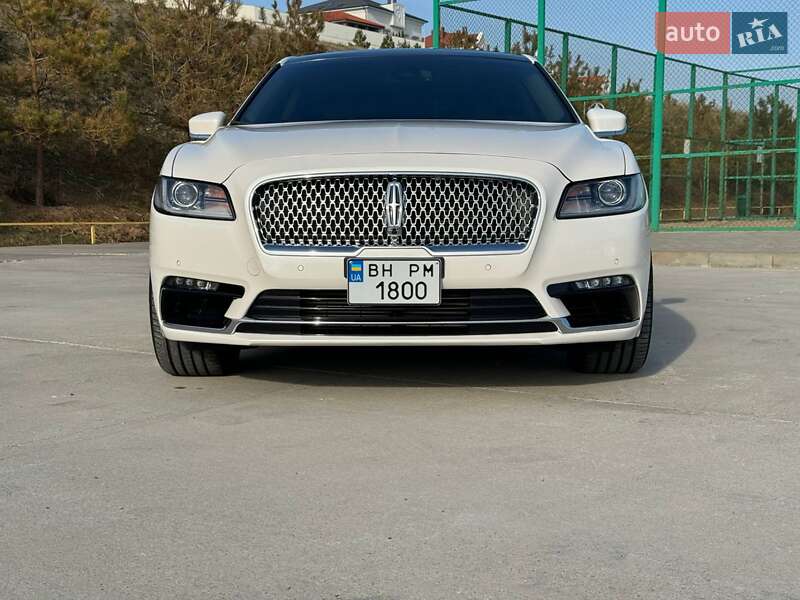 Седан Lincoln Continental 2019 в 
