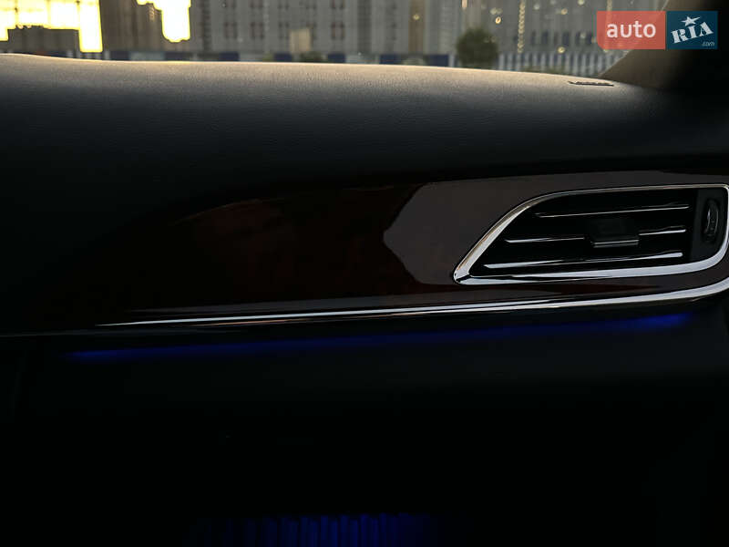 Седан Lincoln Continental 2020 в Киеве фото 55 Седан Lincoln Continental 2020 в Киеве